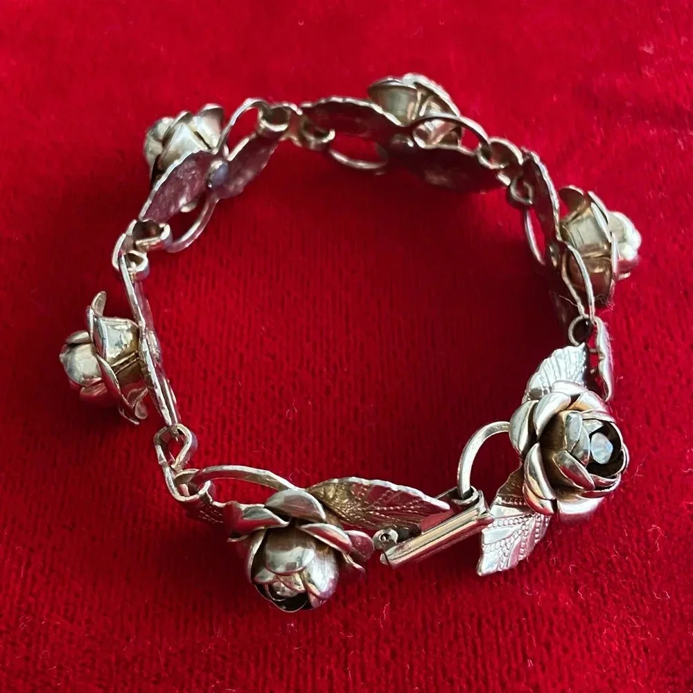 Vintage Antique Brass Silver Finish Flower Rose Link Bracelet Costume - Picture 2 of 7